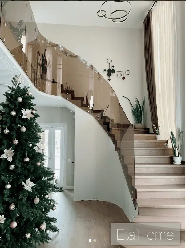 Скляні огорожі сходів і балконів на алюмінієвому профілі — Etal Home Київ